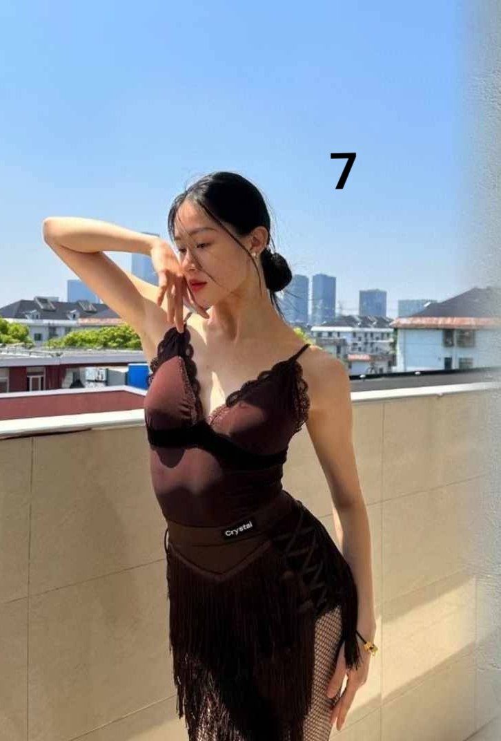 Lace Cami Top – Versatile and Stylish for Any Occasion