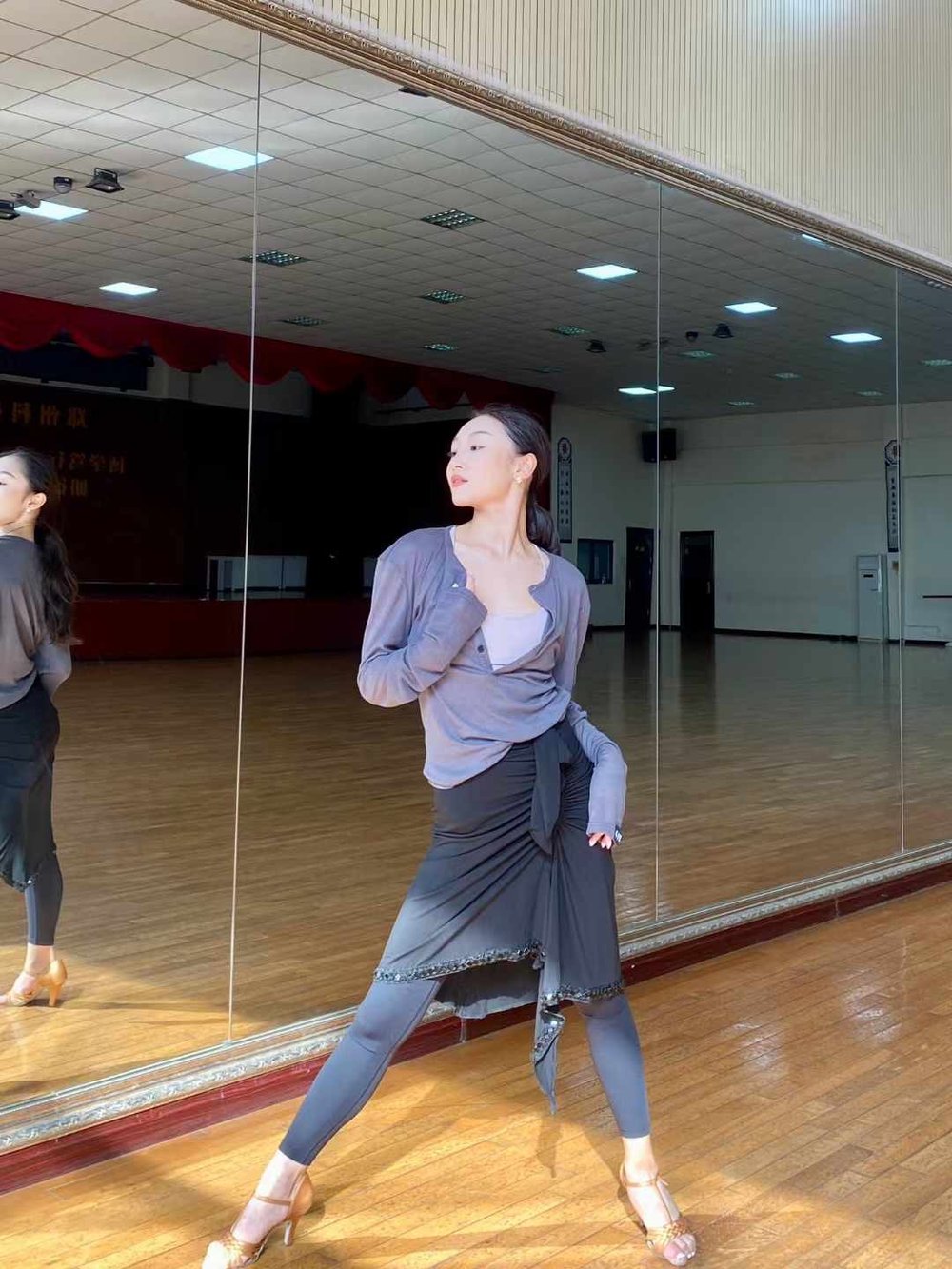 Unisex Deep Gray Dance Outfit