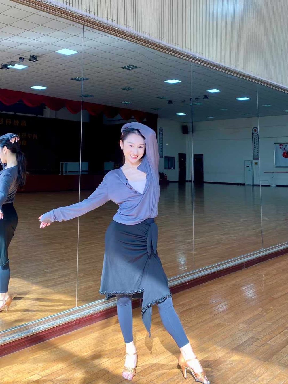 Unisex Deep Gray Dance Outfit